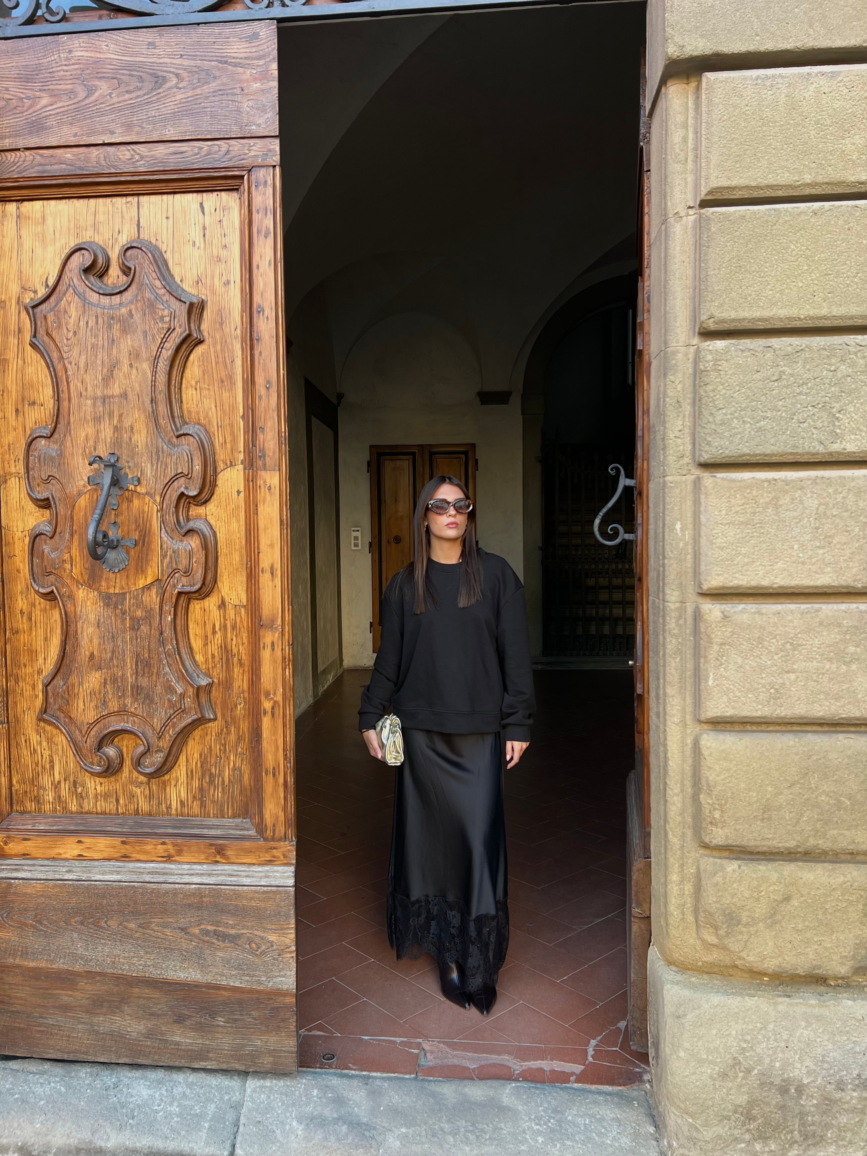 Gonna satinata con pizzo (digita nelle note il colore che vuoi acquistare)