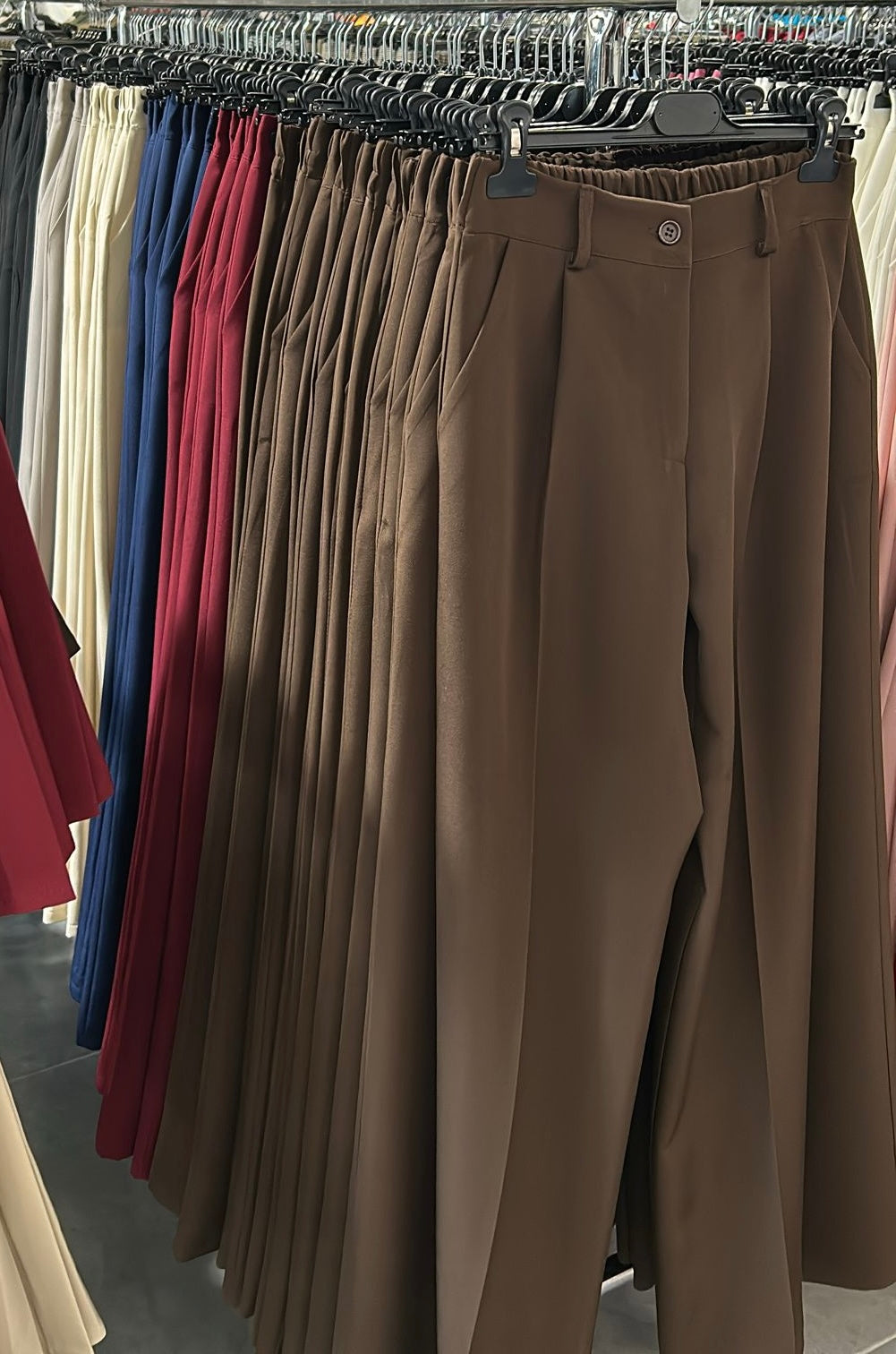 Pantalone celine (digita nelle note il colore che vuoi acquistare)
