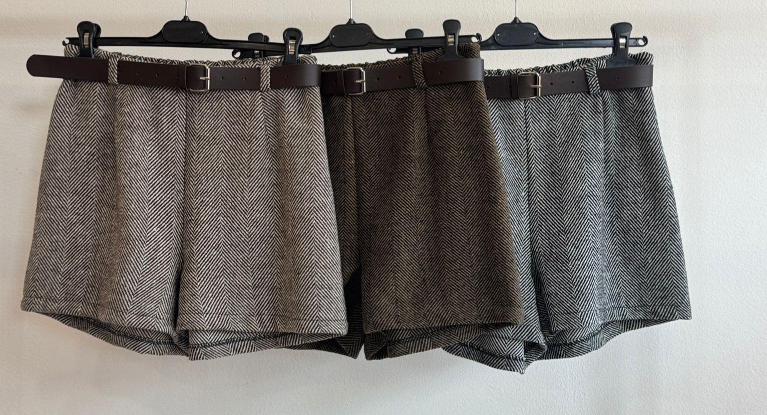 Shorts tweed (digita il colore che vuoi acquistare nelle note)
