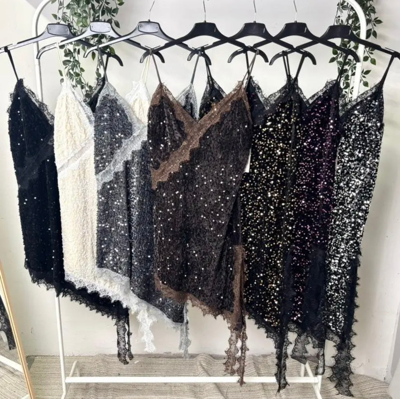 Dress Eli in velluto(digita nelle note il colore che vuoi acquistare)